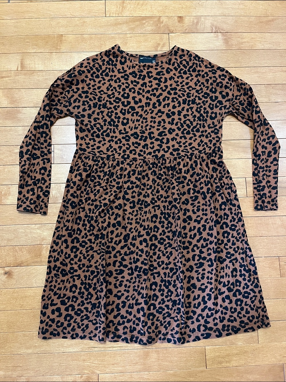 ASOS Design Oversized Leopard Print Long Sleeve Dress - Brown
